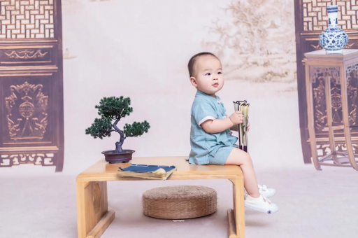 清远孕妇肚子上的黑线